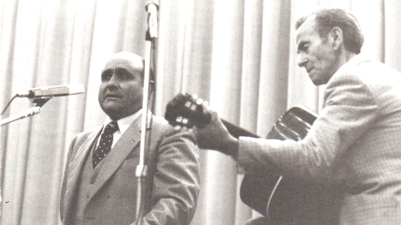 Francesco Cubeddu (a sinistra) durante un concerto a Milano nel marzo del 1980
