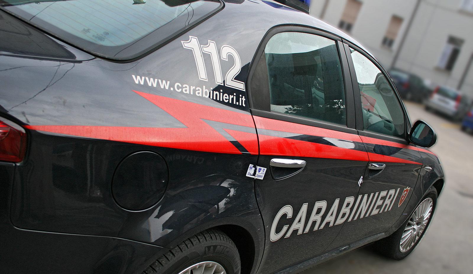 Montecatini, ruba una borsa al bar: inseguita e arrestata