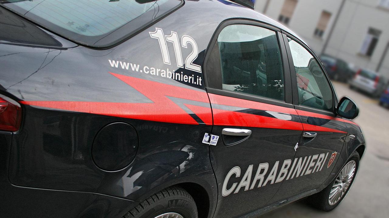 Montecatini, ruba una borsa al bar: inseguita e arrestata