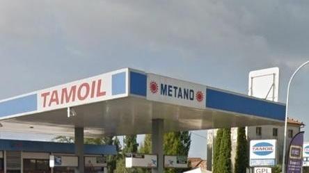 Gli rubano nel furgone: «Riportatemi i manichini»