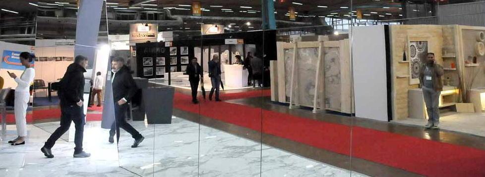«Così la nostra fiera viene ridicolizzata in giro per il mondo» 