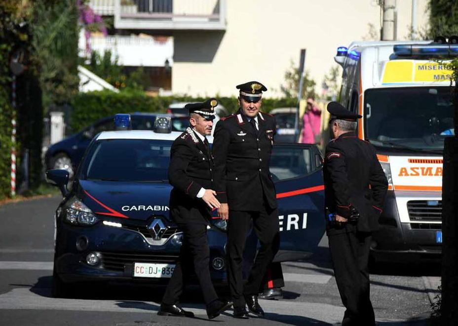 Gli spara in faccia dopo un litigio 