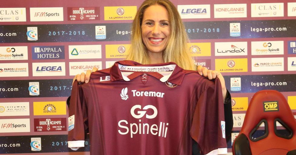 Ecco la maglia con lo sponsor Toremar