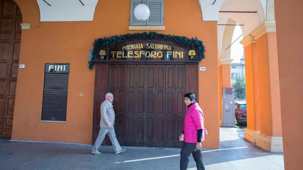 Gara per vendere la salumeria fondata da Telesforo Fini