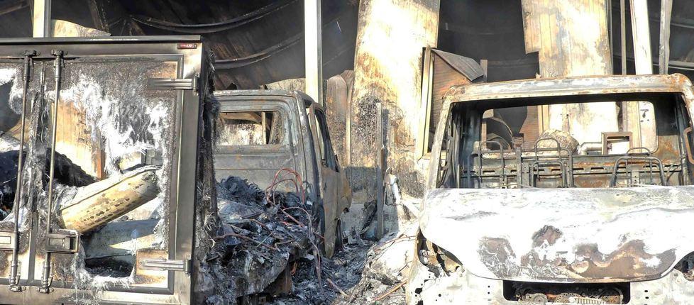 Incendio Bofrost, il lavoro continua 