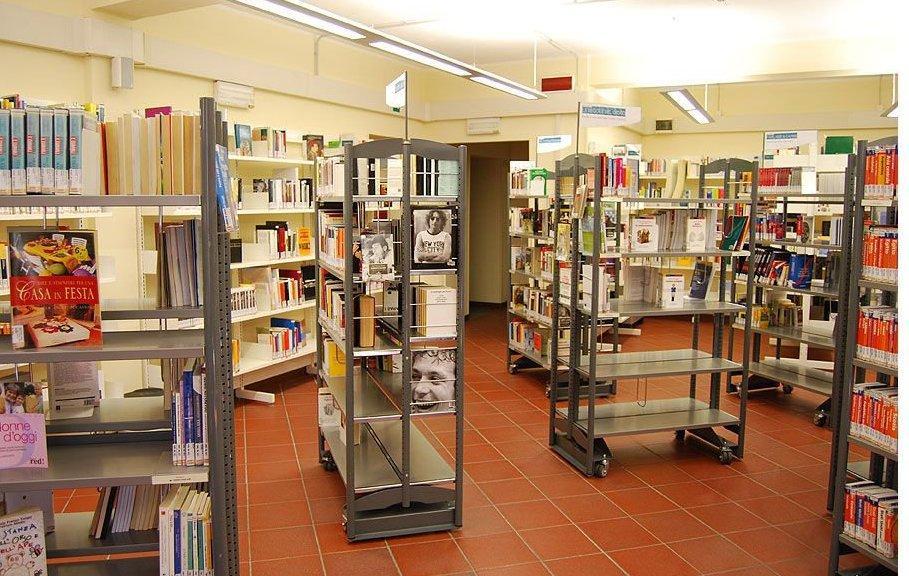 La biblioteca “Codro” festeggia dieci anni 