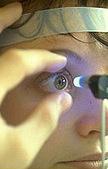Oculistica, lista d’attesa infinita 