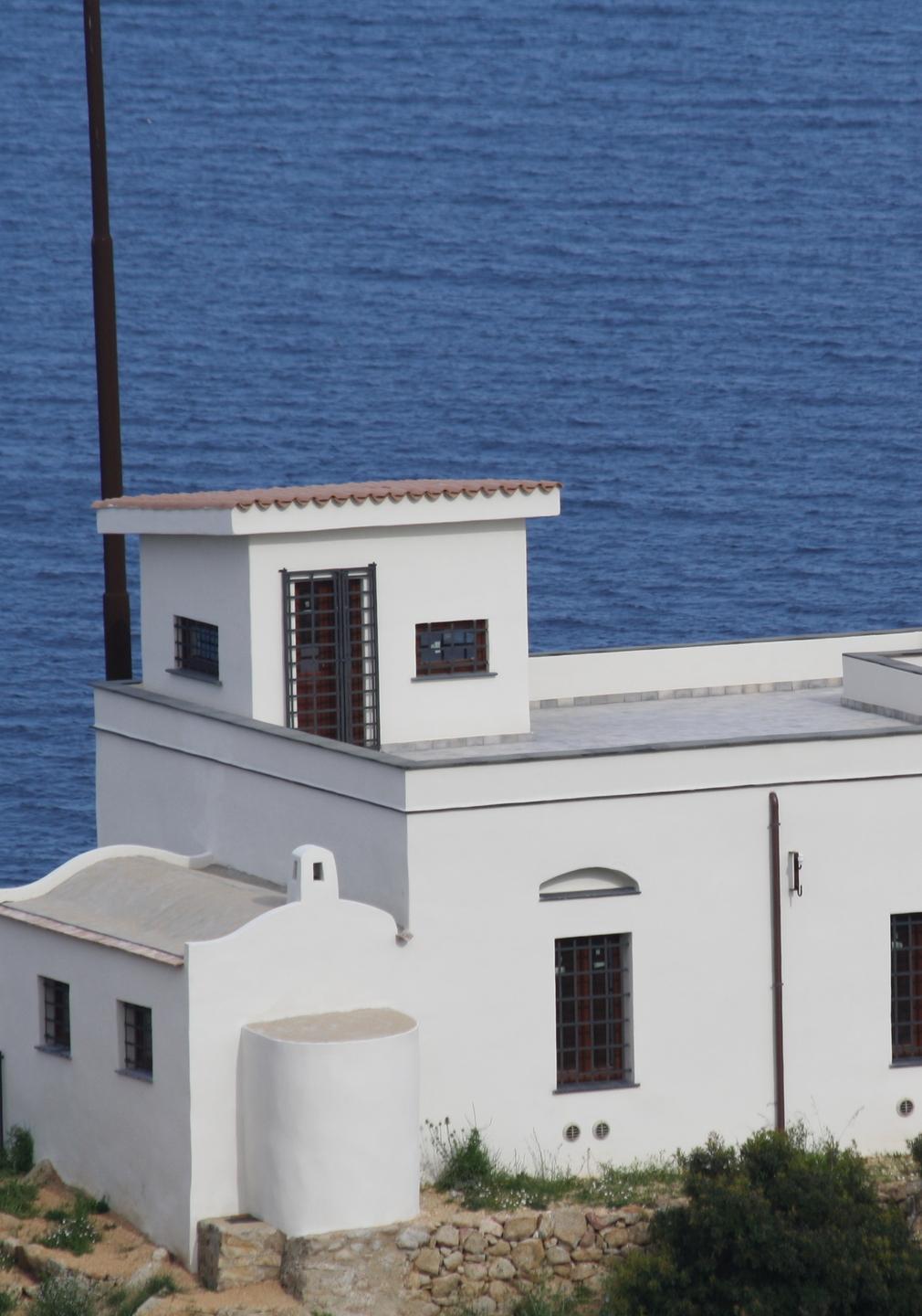 Nel vecchio faro un polo scientifico per studiare il mare 