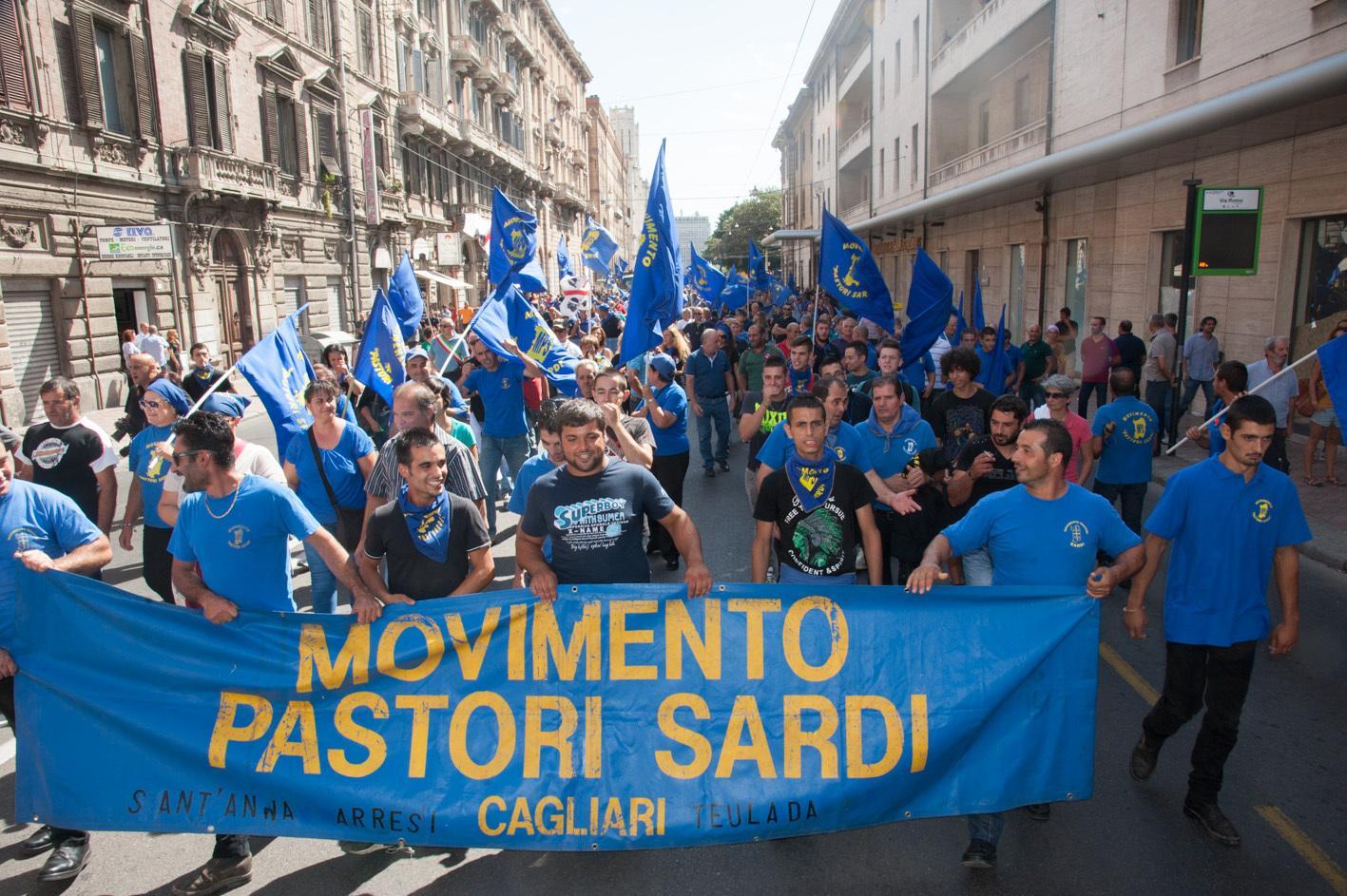 Corteo del Movimento pastori sardi (foto mario rosas)