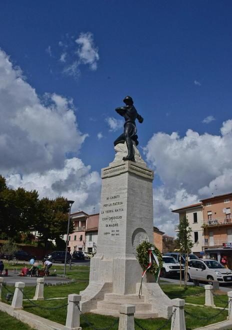 Nuovi parcheggi in centro e percorsi per i pedoni 