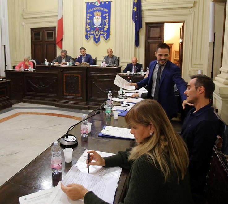 Dubbi sul Commissariato «Nessun impegno scritto» 