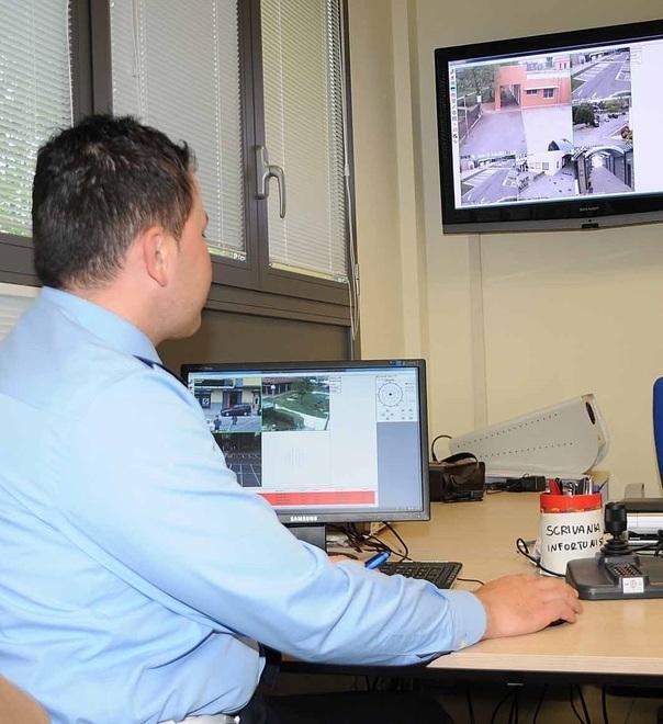 Due varchi per controllo auto Parchi e piazze più illuminati 
