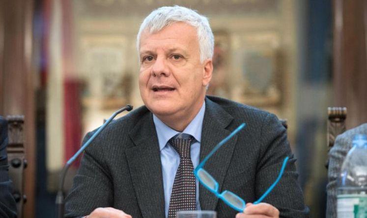 Smog, Galletti: «No alla via Emilia chiusa»