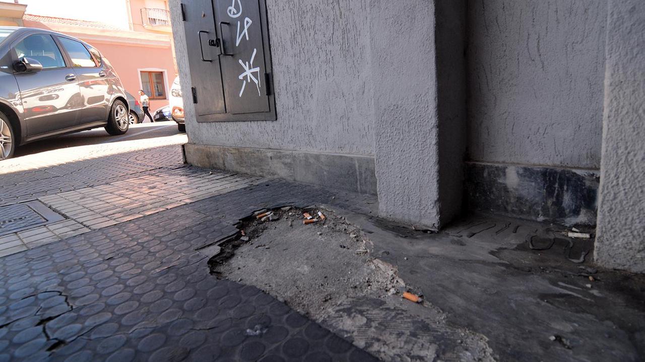 La galleria dei palazzi Cier abbandonata e pericolosa
