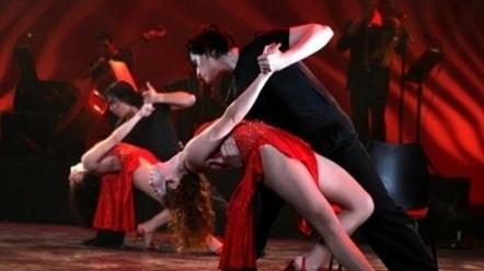 “Tangueros nugoresos”, impazza la passione per il tango