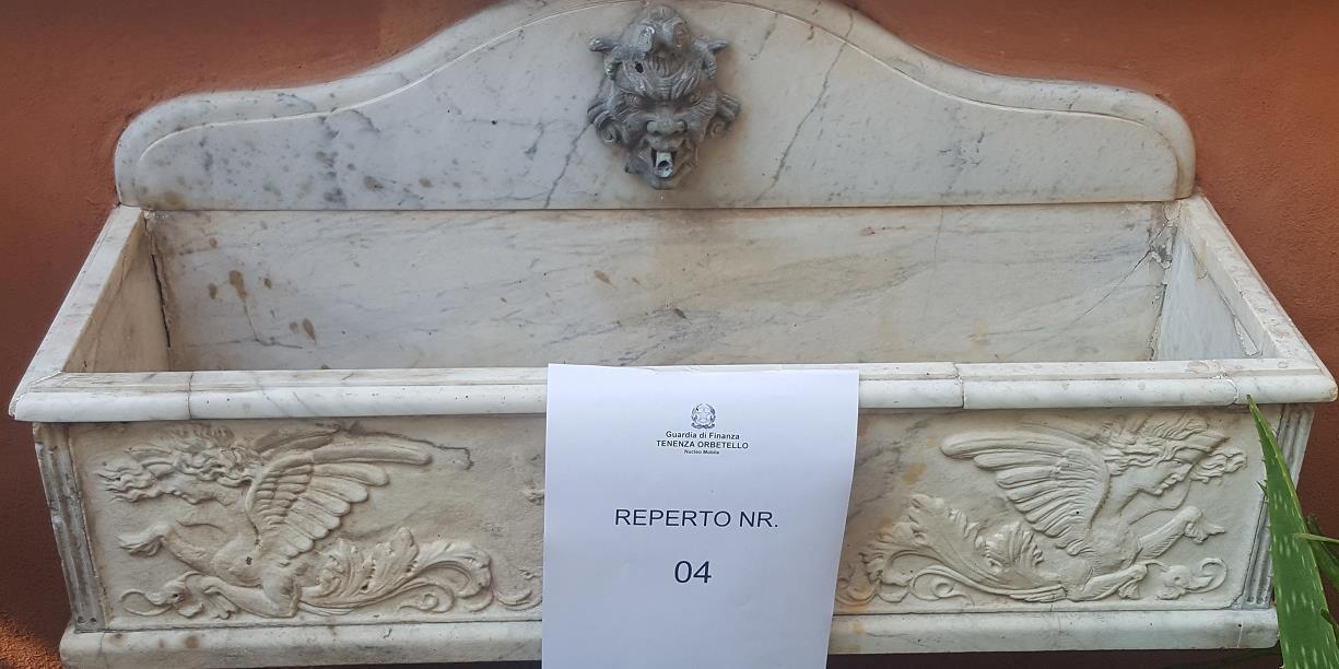 Operazione Iuppiter: sequestrati 200 reperti archeologici