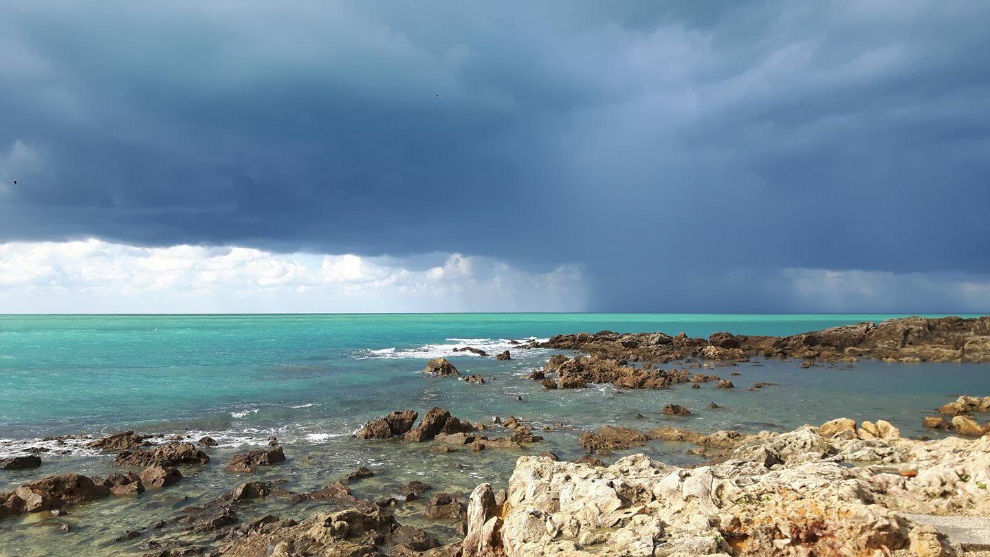 Maltempo: in Toscana codice giallo per temporali e vento