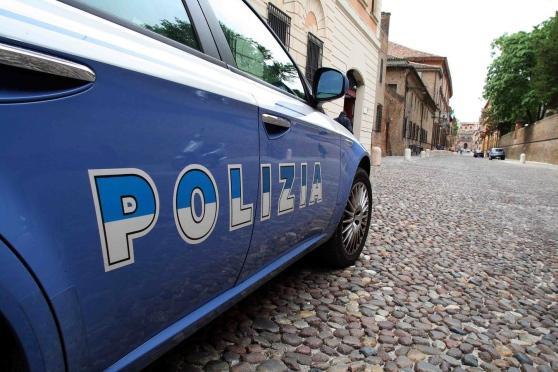 Modena, donna salvata dal suicidio