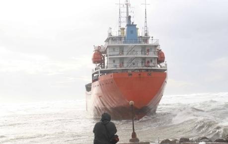 Mistero sulla nave, scompare il comandante 