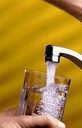 Sconti sull’acqua alle famiglie numerose 