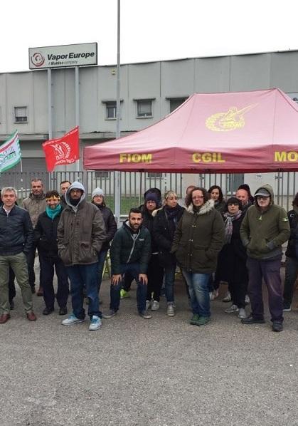 «Ci licenziano per spostare tutto nell’Est Europa» 