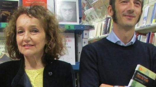 Acquistando un libro lo si può donare alle scuole