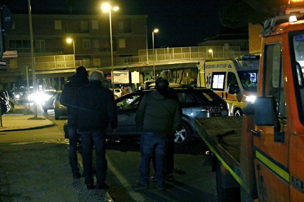 Contromano sulle auto in sosta in via dell'Ardenza: positivo all'alcoltest