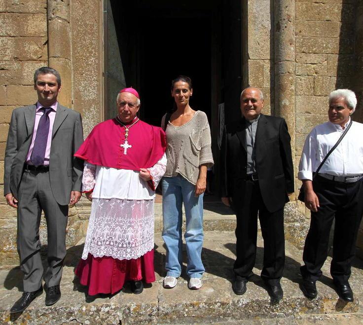 Parroco lascia dopo 35 anni: «Qui c’è grande armonia» 