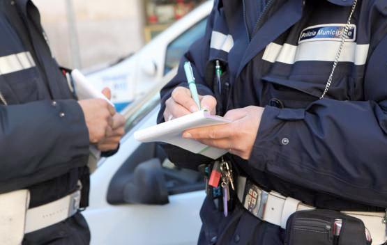 Recuperare le multe degli stranieri 