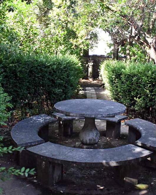 Raccolta firme di Italia Nostra per il giardino di Pascoli