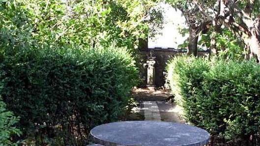 Raccolta firme di Italia Nostra per il giardino di Pascoli