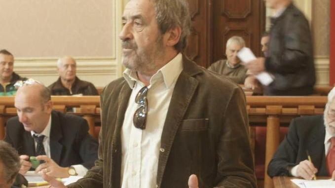 «Ci ha portato nel disastro euro e ha firmato la fine del cantiere»