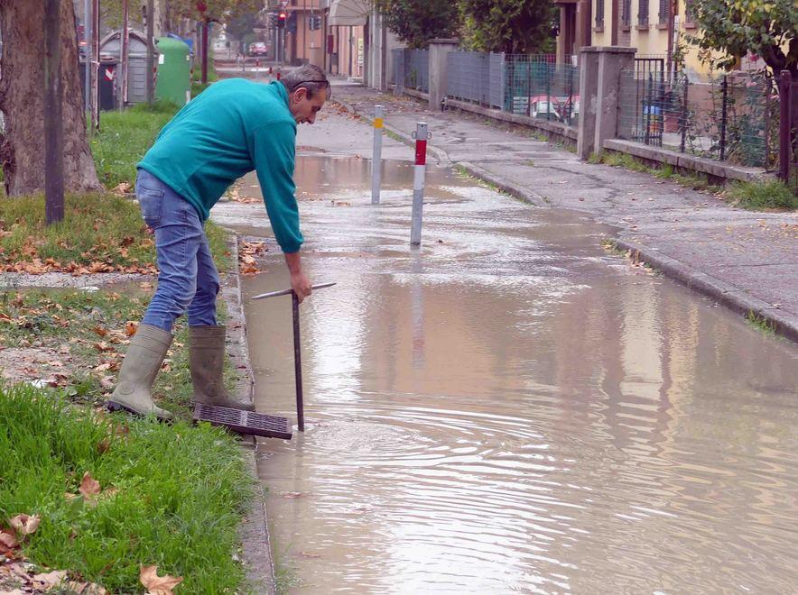Nuova rottura del tubo dell’acqua in Foro Boario