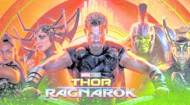 La locandina del film “Thor - Ragnarok” in anteprima nazionale al cinema Odeon a Viareggio