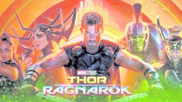 La locandina del film “Thor - Ragnarok” in anteprima nazionale al cinema Odeon a Viareggio