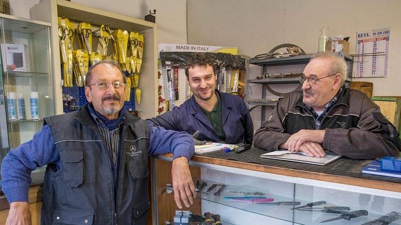 I Roversi, una famiglia tra lame e coltelli