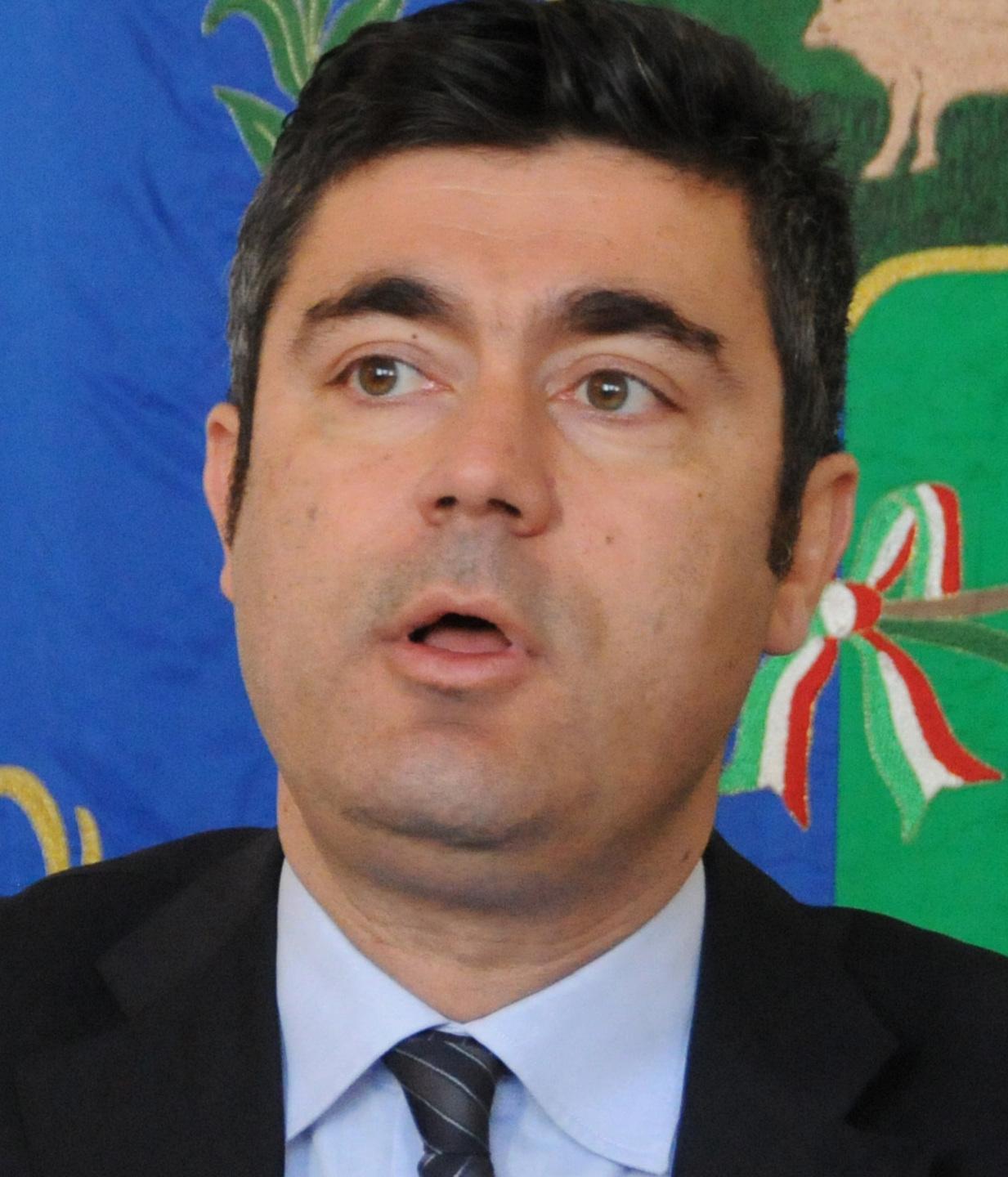Caos rifiuti, scontro sul nuovo appalto 