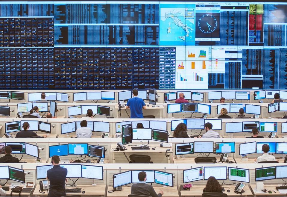 Welcome, l'azienda toscana lancia la sfida ai big della telefonia. Ecco come - Video