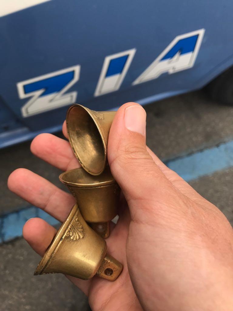 Le campanelle sequestrate dalla polizia