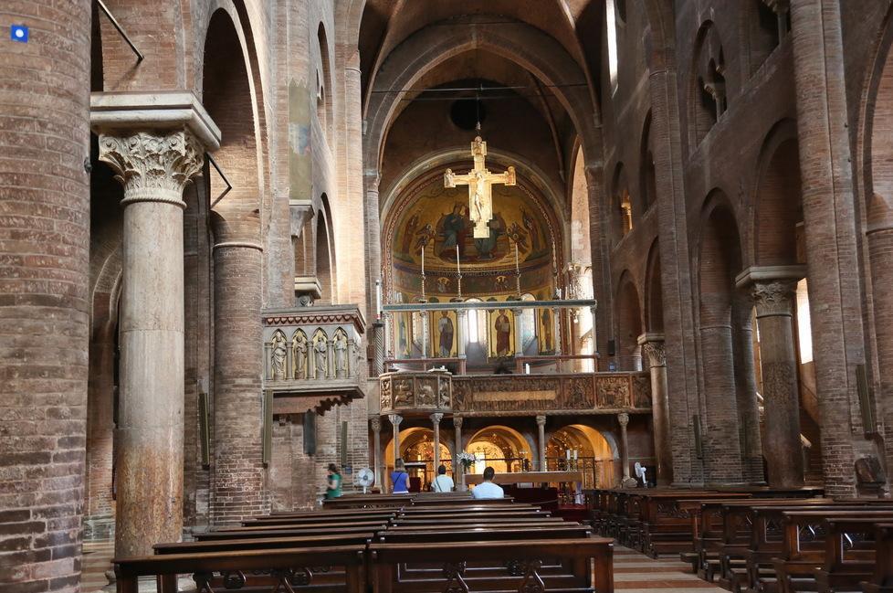 Modena, Duomo: via a un restauro lungo un anno 