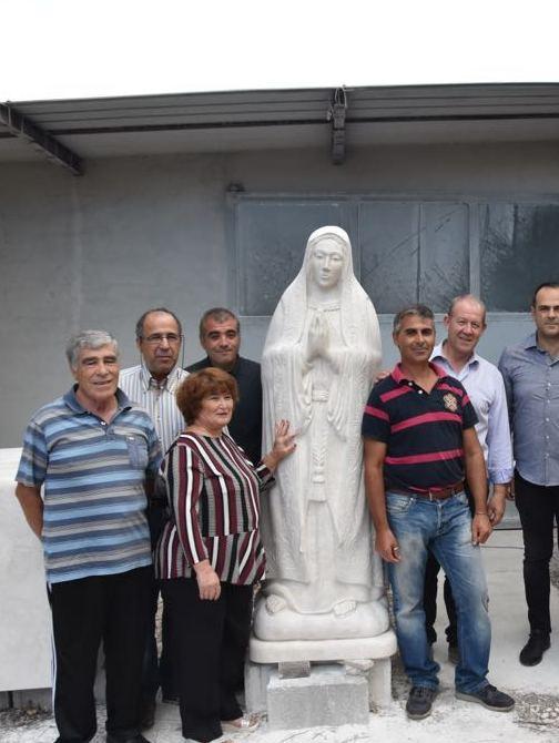 Orosei dona una statua per i morti di Rigopiano 