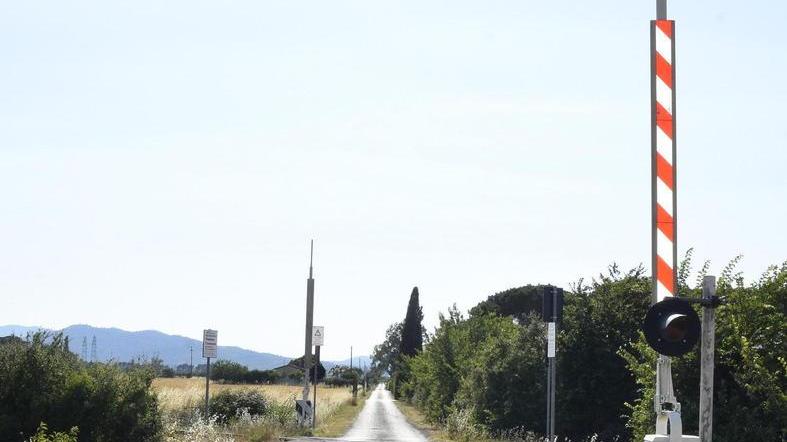 Guasto al passaggio a livello, disagi sulla rete ferroviaria