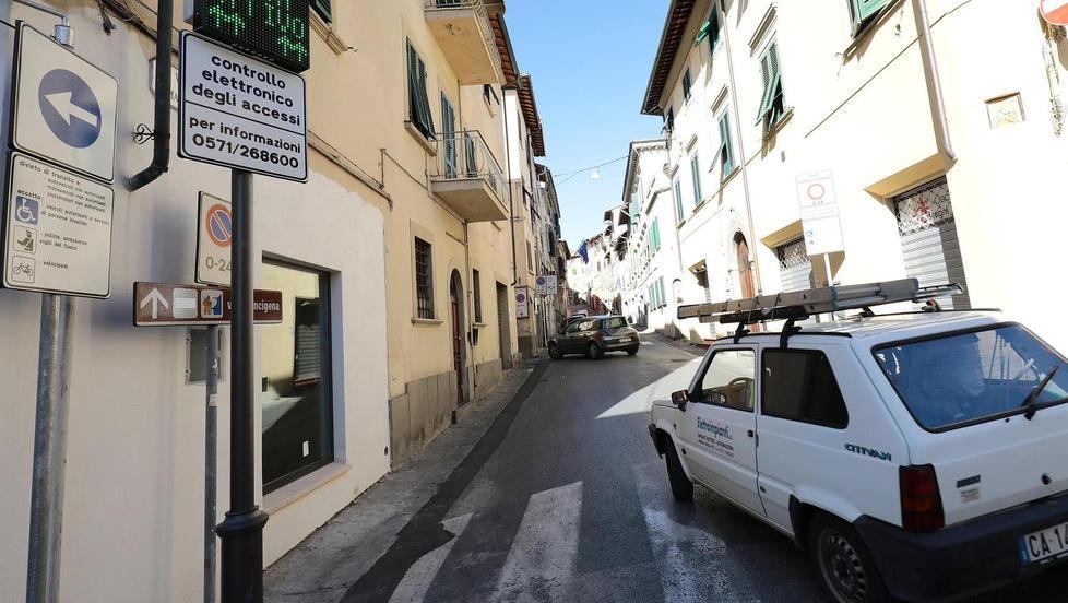Accesi i varchi di accesso alla Ztl ma le multe slittano al 2018 