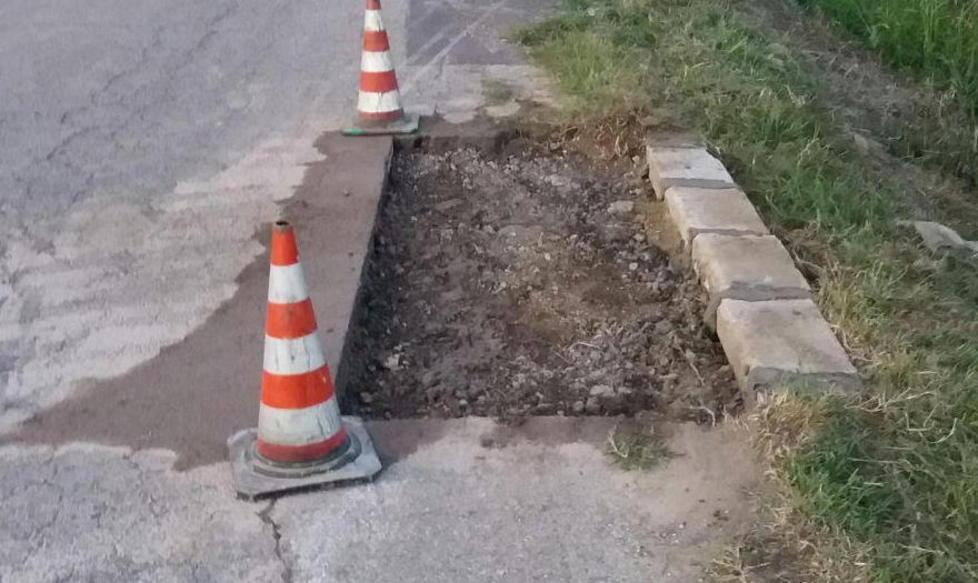 La strada è rotta, Acque intervenga