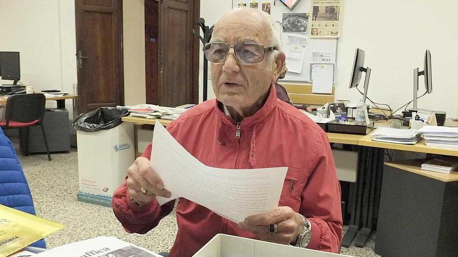 Giancarlo Parra si alza sui pedali a ottant’anni