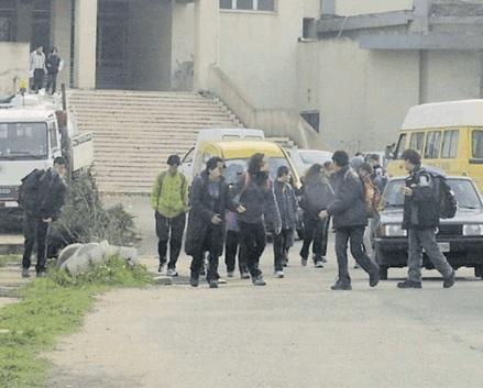 Il cortile della scuola di Forreddu dove è avvenuto l'episodio