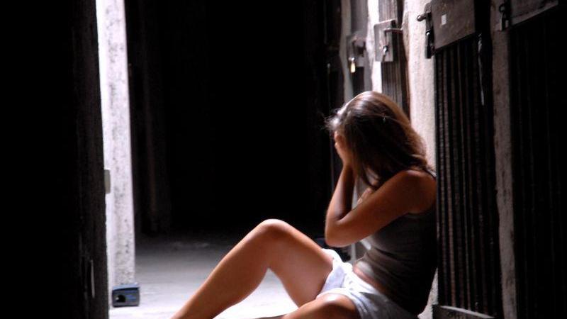 Un'immagine simbolo della violenza sulle donne (archivio)