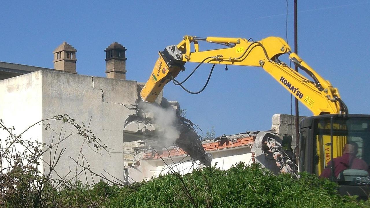 Villa abusiva a Portisco, ok alla demolizione 