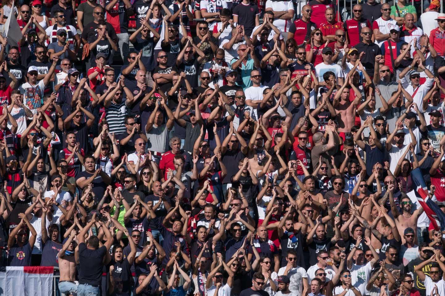 Calcio e antisemitismo, Sardegna Arena applaude le parole di Anna Frank 