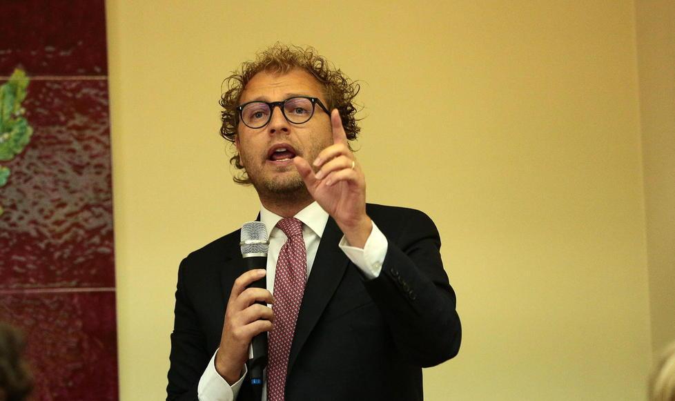 Petrucci batte cassa al ministro Lotti